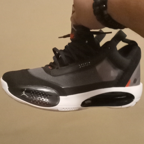 Jordans - Picture 5 of 7